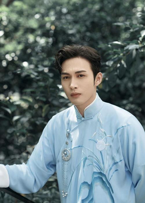 刘大锤最新爆料张彬彬视频,揭秘幕后精彩瞬间